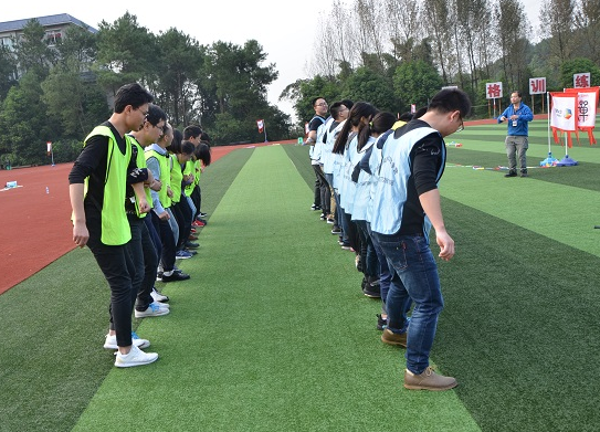 ������չѵ��