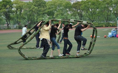 ������չ��ѵ