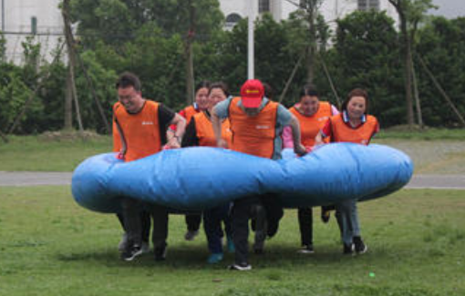 ������չ��ѵ