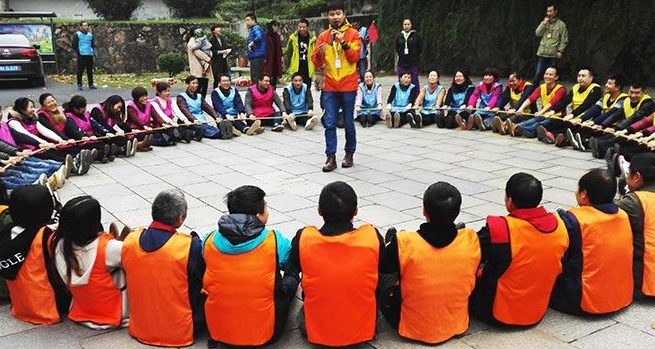 ������չ��ѵ