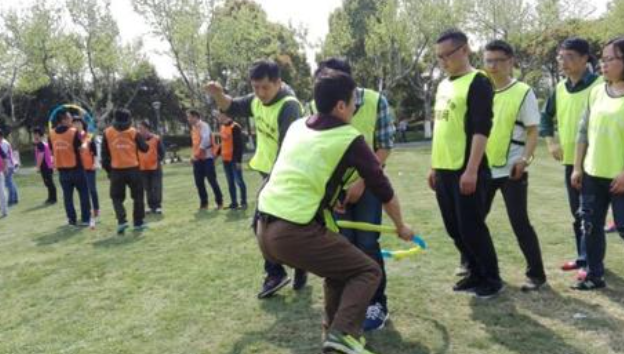 ������չ��ѵ